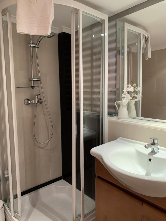 Duplex Apartment With Terrace In Cascais Downtown Bagian luar foto