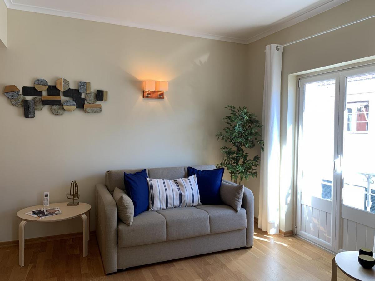 Duplex Apartment With Terrace In Cascais Downtown Bagian luar foto