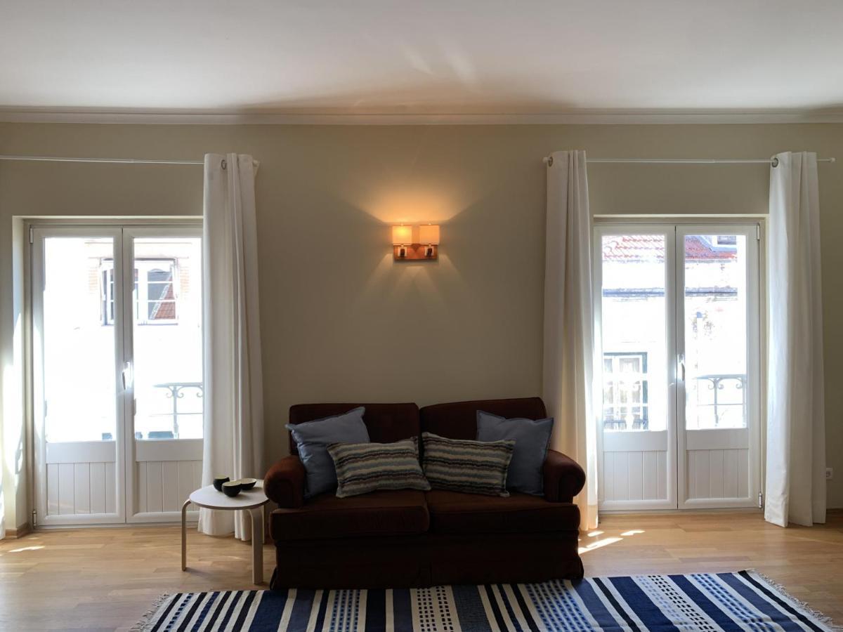 Duplex Apartment With Terrace In Cascais Downtown Bagian luar foto